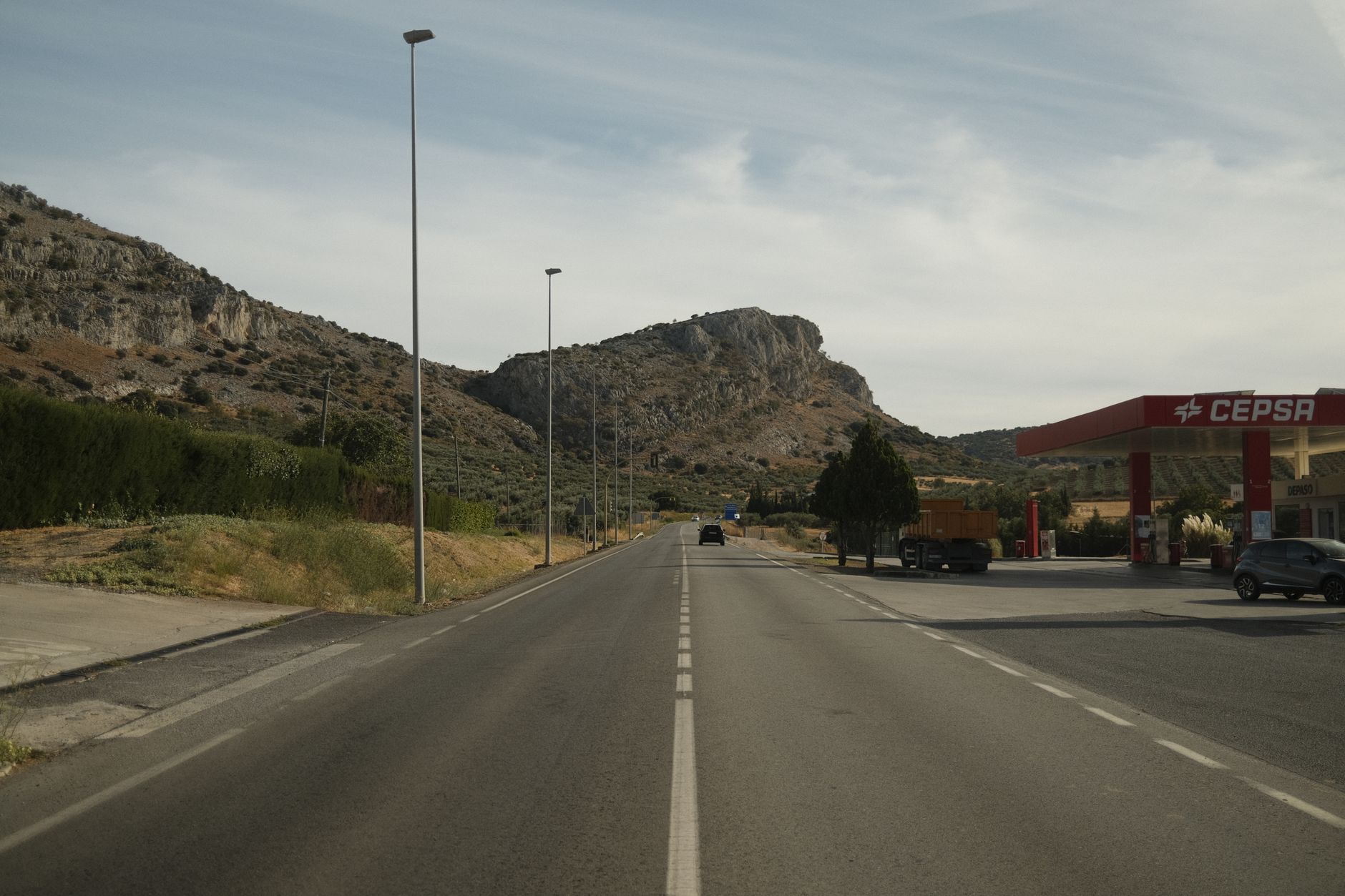 Primele două benzinării de pe Autostrada A7 vor fi construite de MOL. Vor exista și containere provizorii