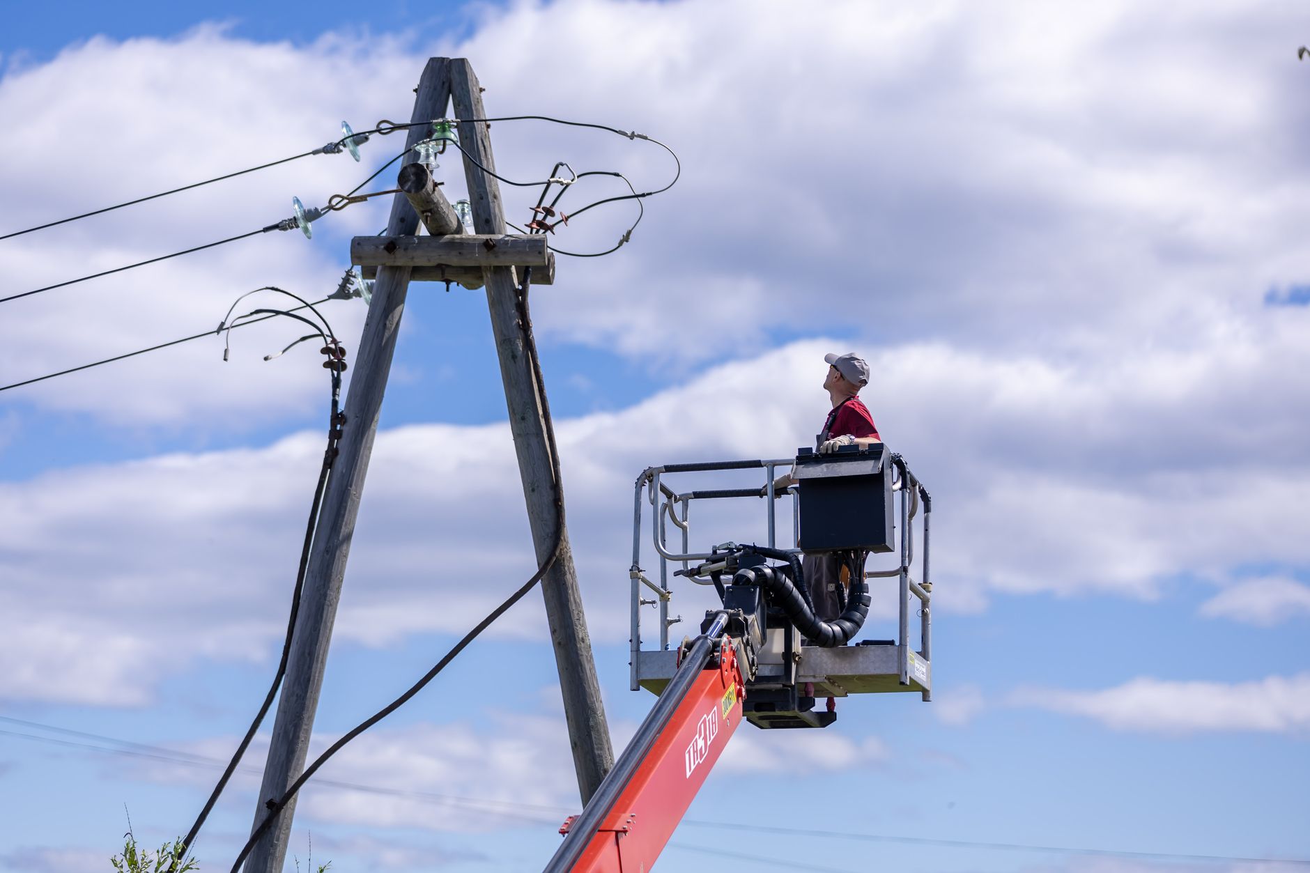 Ajutor la facturile de energie pentru milioane de români: riscuri și avertismente ale think tank-ului Frames