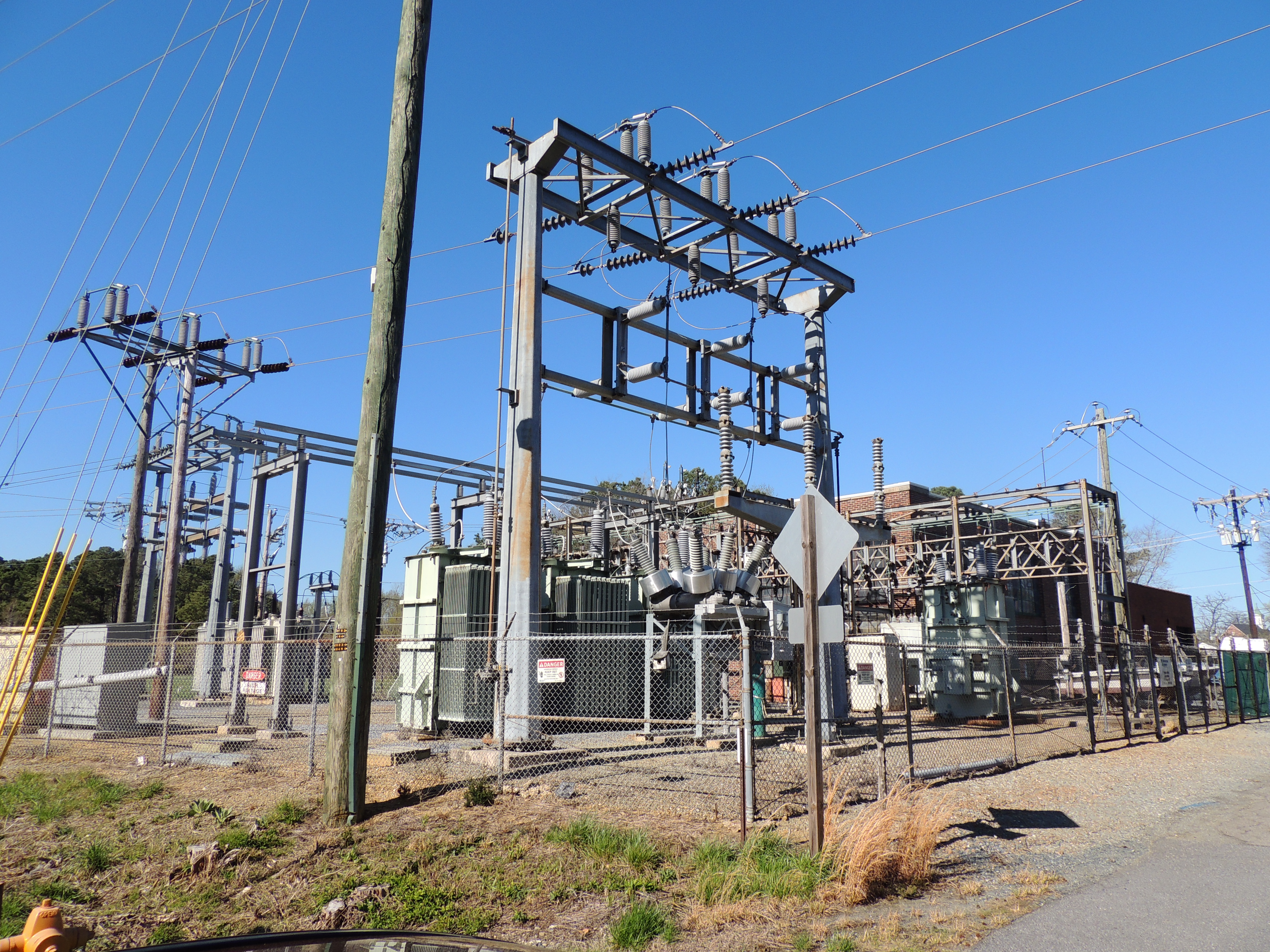 Prețuri record la energia electrică: CE Oltenia a vândut energie bandă cu 1.180 de lei/MWh
