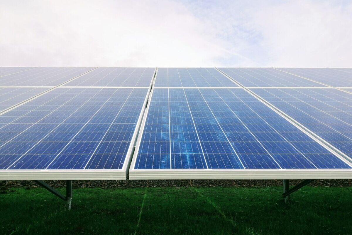 R.Power finalizează parcul solar Lazuri din județul Satu Mare, cu o capacitate de 55 MWp