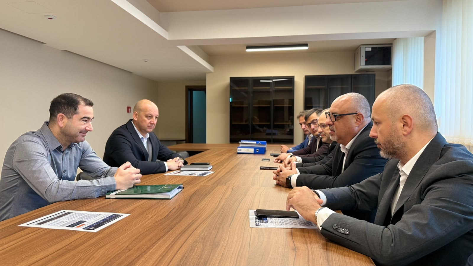 Transelectrica dezvoltă două magistrale electrice strategice în nordul Moldovei