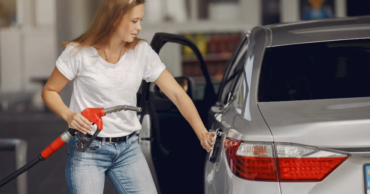 Riscul unei penurii de motorină în România pe parcursul iernii: prețurile au crescut cu aproape 40%