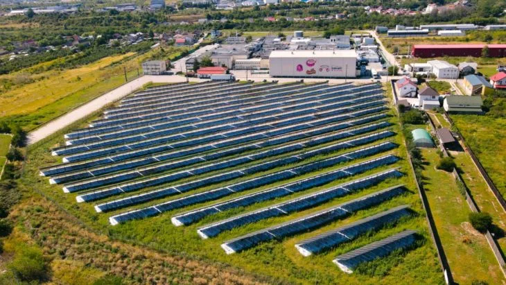 Caroli Foods investește 1,3 milioane de euro într-un parc fotovoltaic pentru fabrica din Pitești