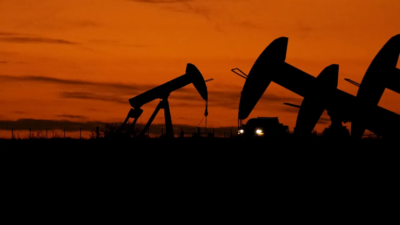 Prețul petrolului depășește 117 dolari pe baril după atacul asupra unui petrolier în Strâmtoarea Ormuz