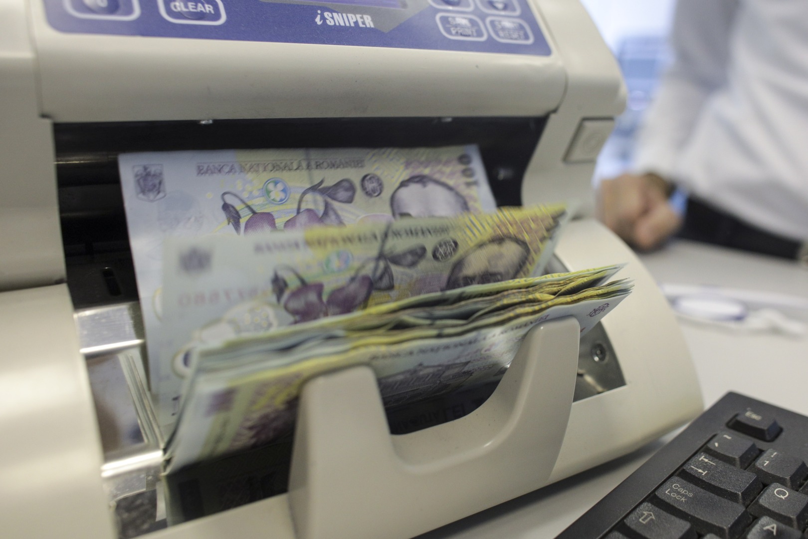 Ministerul Finanțelor suplimentează bugetul pentru compensarea consumului de energie și gaze