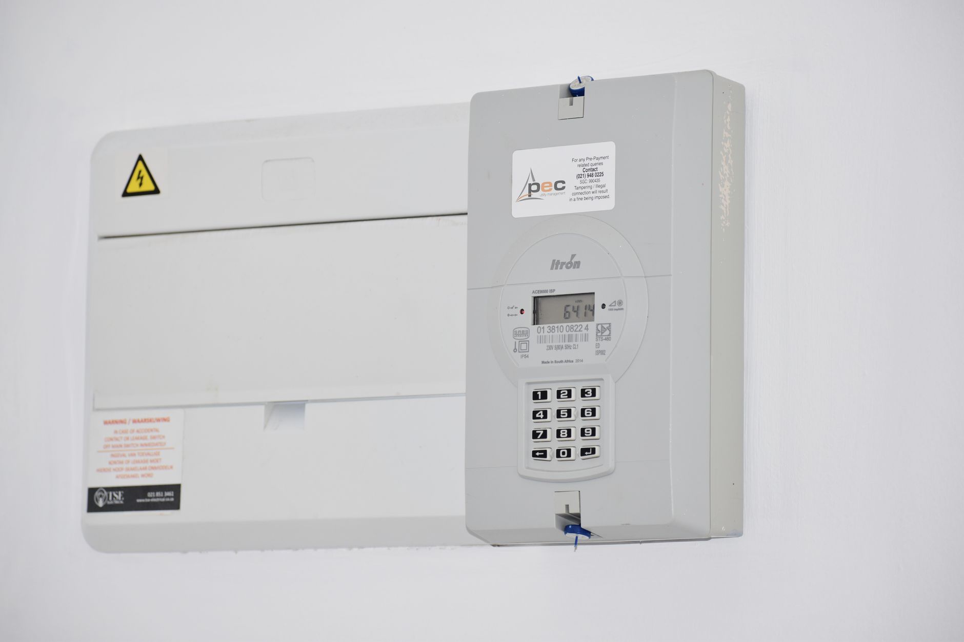 Costurile ascunse pot complica schimbarea furnizorului de energie, avertizează CEER