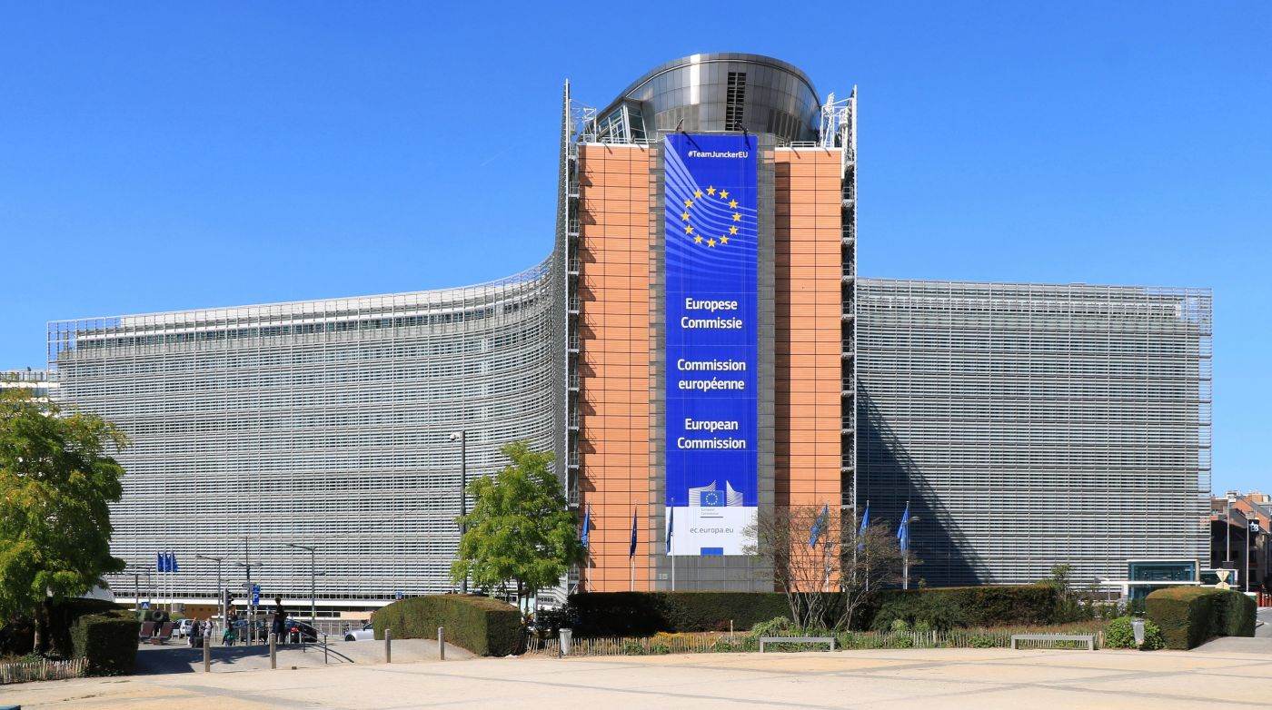 Comisia Europeană a declanșat proceduri împotriva României pentru neîndeplinirea normelor privind piața energiei