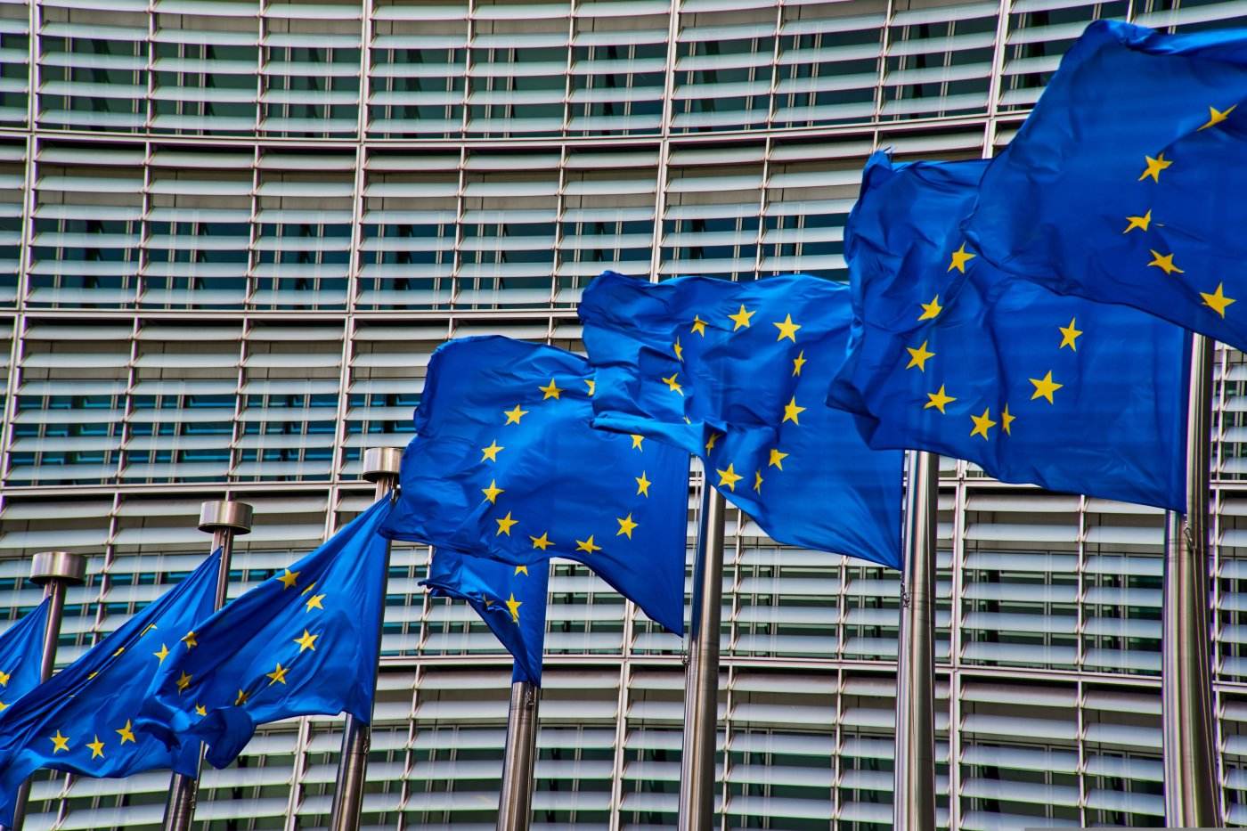 Așteptări de prețuri foarte mari la petrol și gaze în această iarnă, conform Comisiei Europene