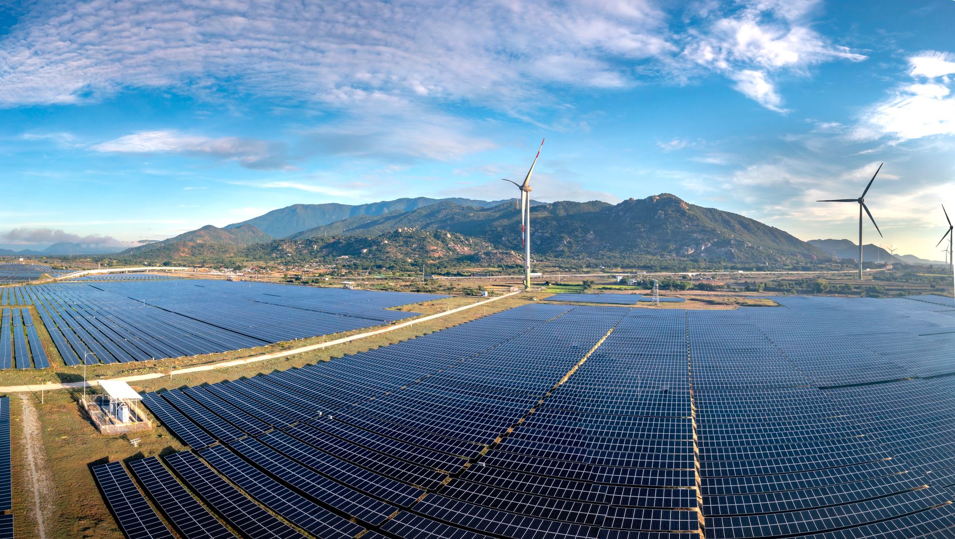 Proiectul Dama Solar din Arad va fi cel mai mare parc fotovoltaic onshore din Uniunea Europeană