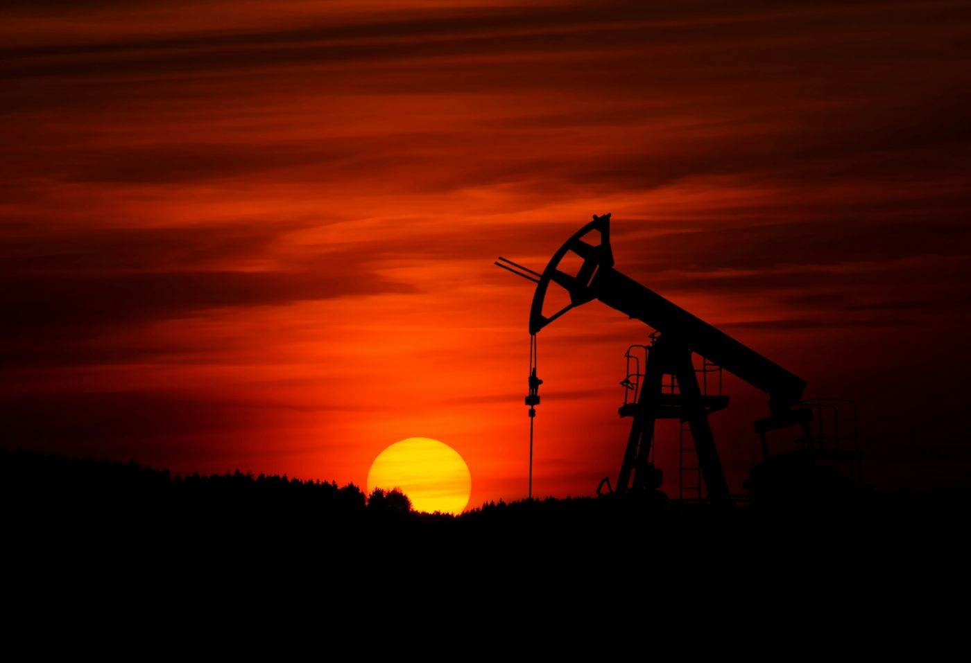 Prețurile petrolului rămân stabile sub presiunea tensiunilor dintre SUA și Iran