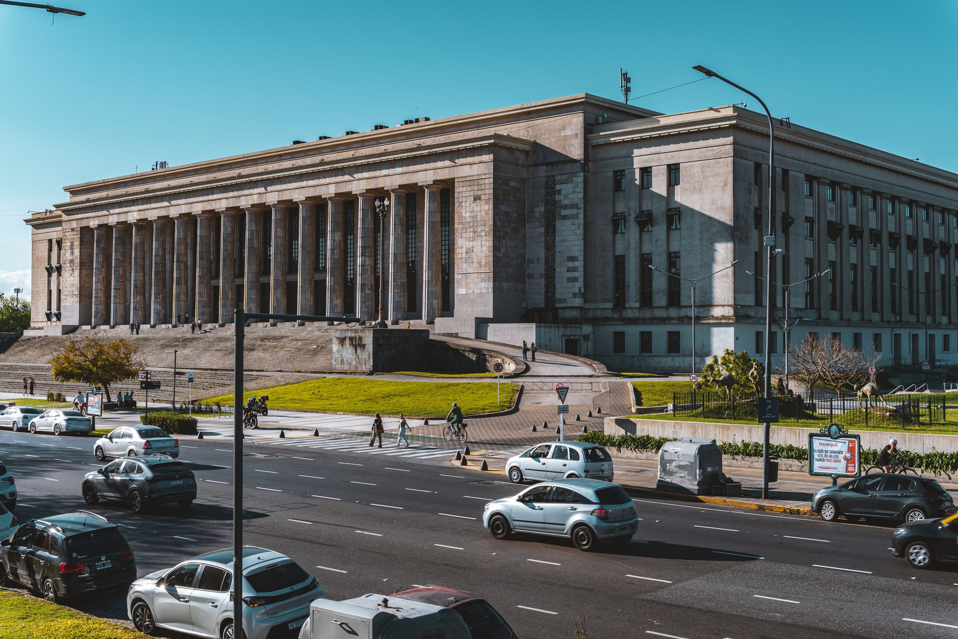 Ministerul Finanțelor menține reducerea accizei la motorină cu 25% până la sfârșitul lunii septembrie
