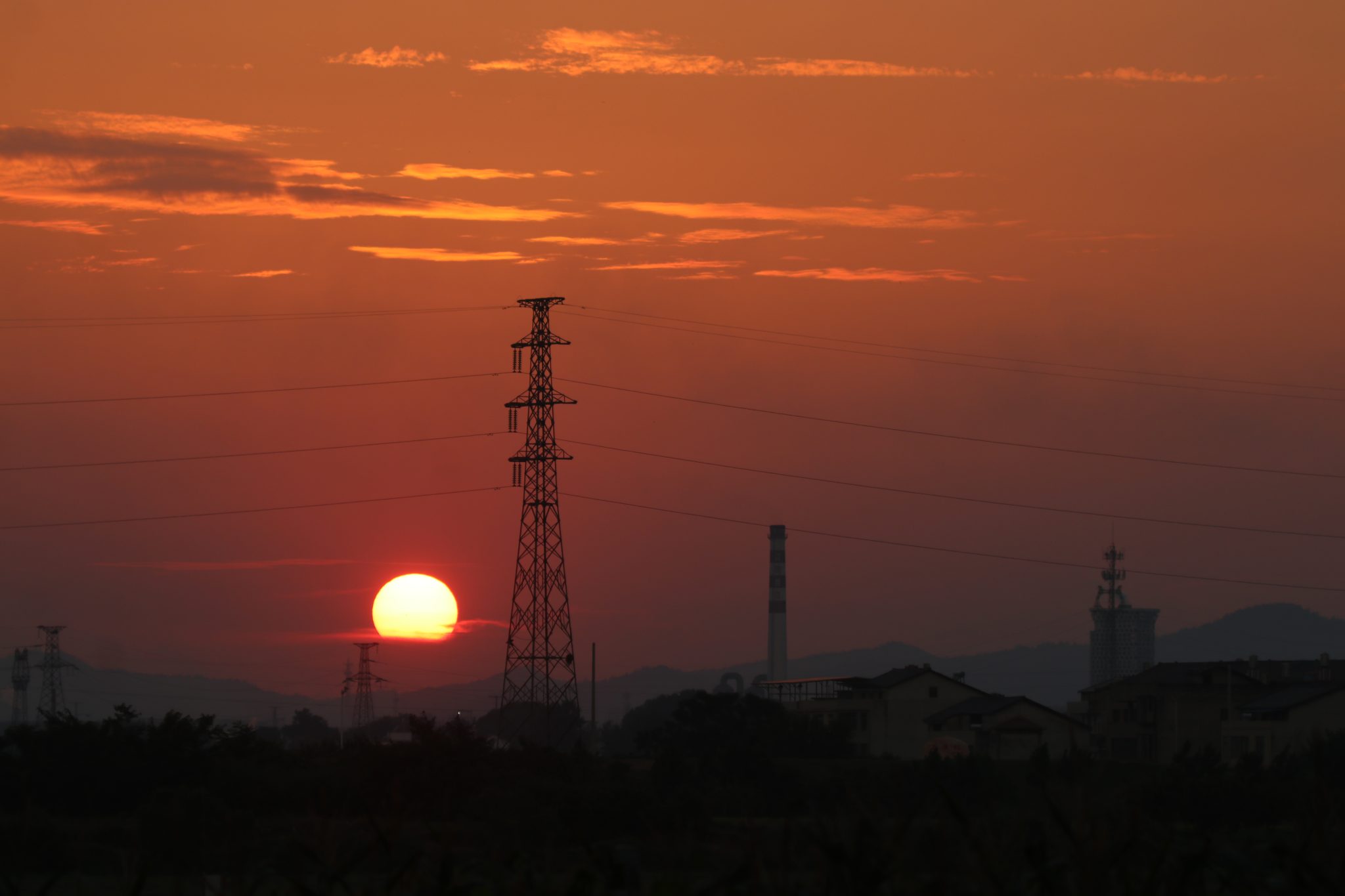 Avertisment de la Ministerul Energiei privind prețurile la electricitate în perioada 2027