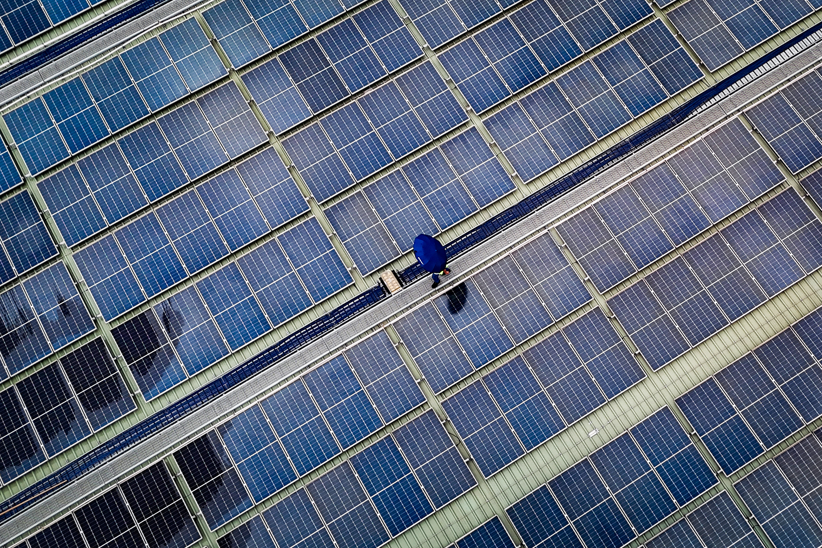 Rompetrol Rafinare investește 44 de milioane de lei într-o centrală fotovoltaică la Petromidia