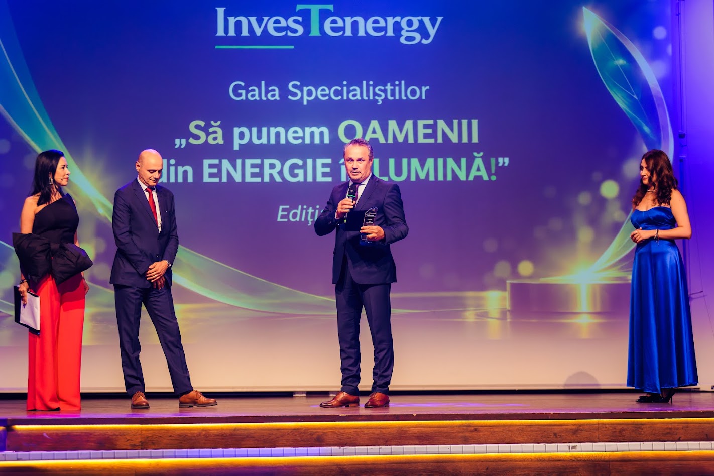 Echipa de specialiști a ANRE a fost premiată pentru contribuția la reglementarea sectorului energetic