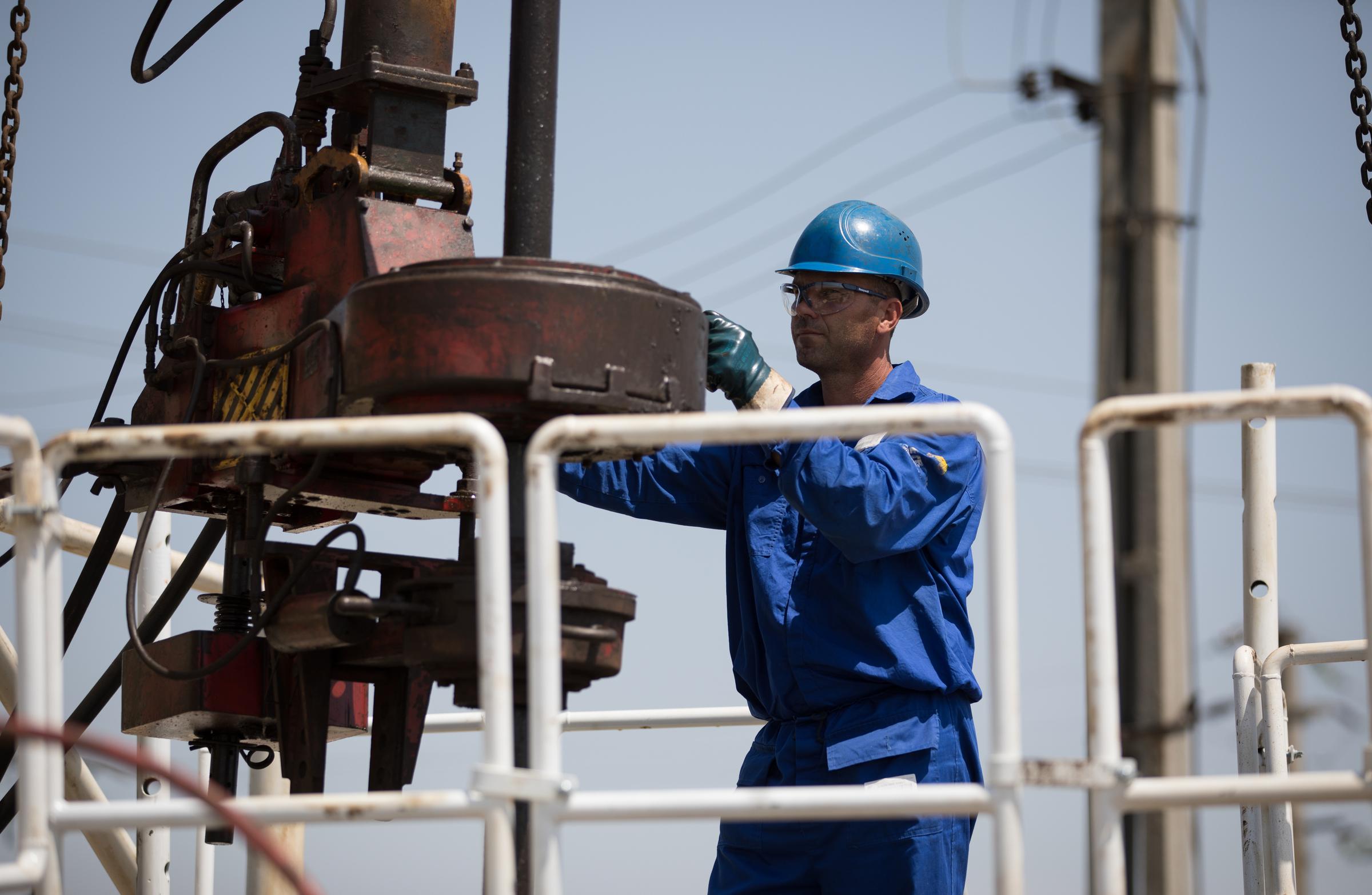 Ziua Petrolistului: Federația Patronală a Energiei subliniază rolul strategic al industriei de petrol și gaze