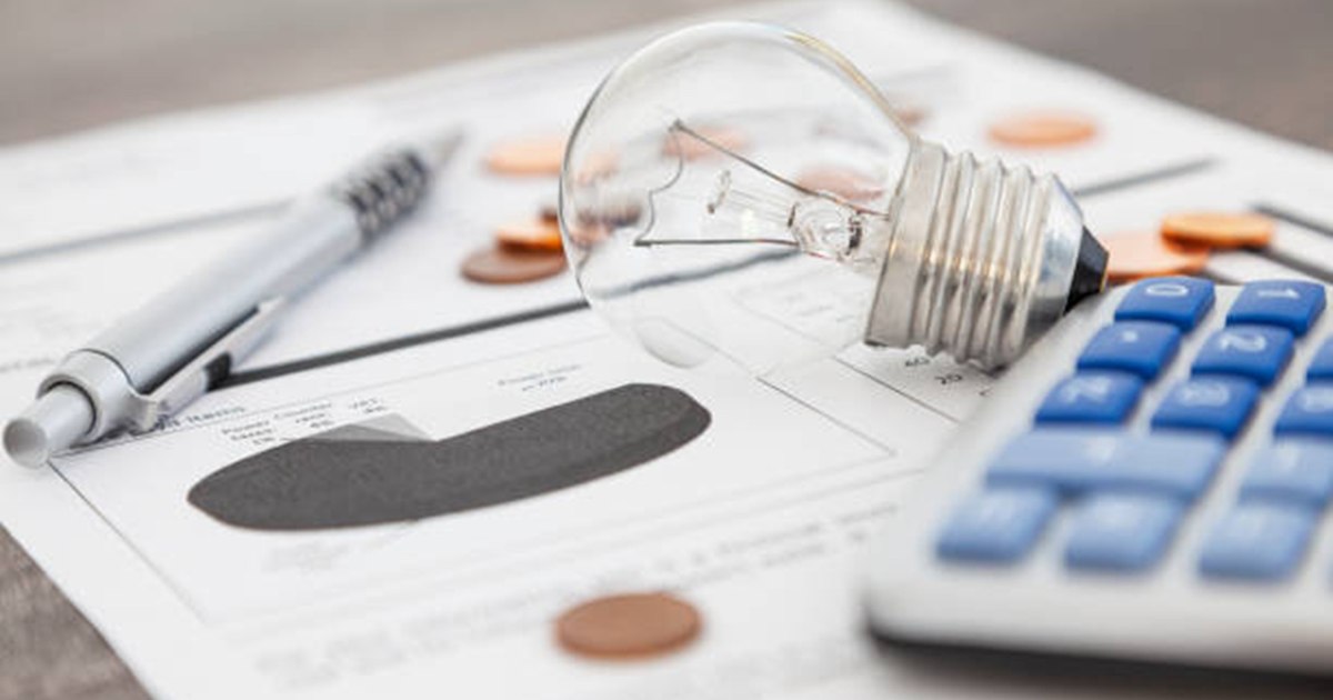 De ce energia ieftină din România ajunge la prețuri mari în facturile consumatorilor
