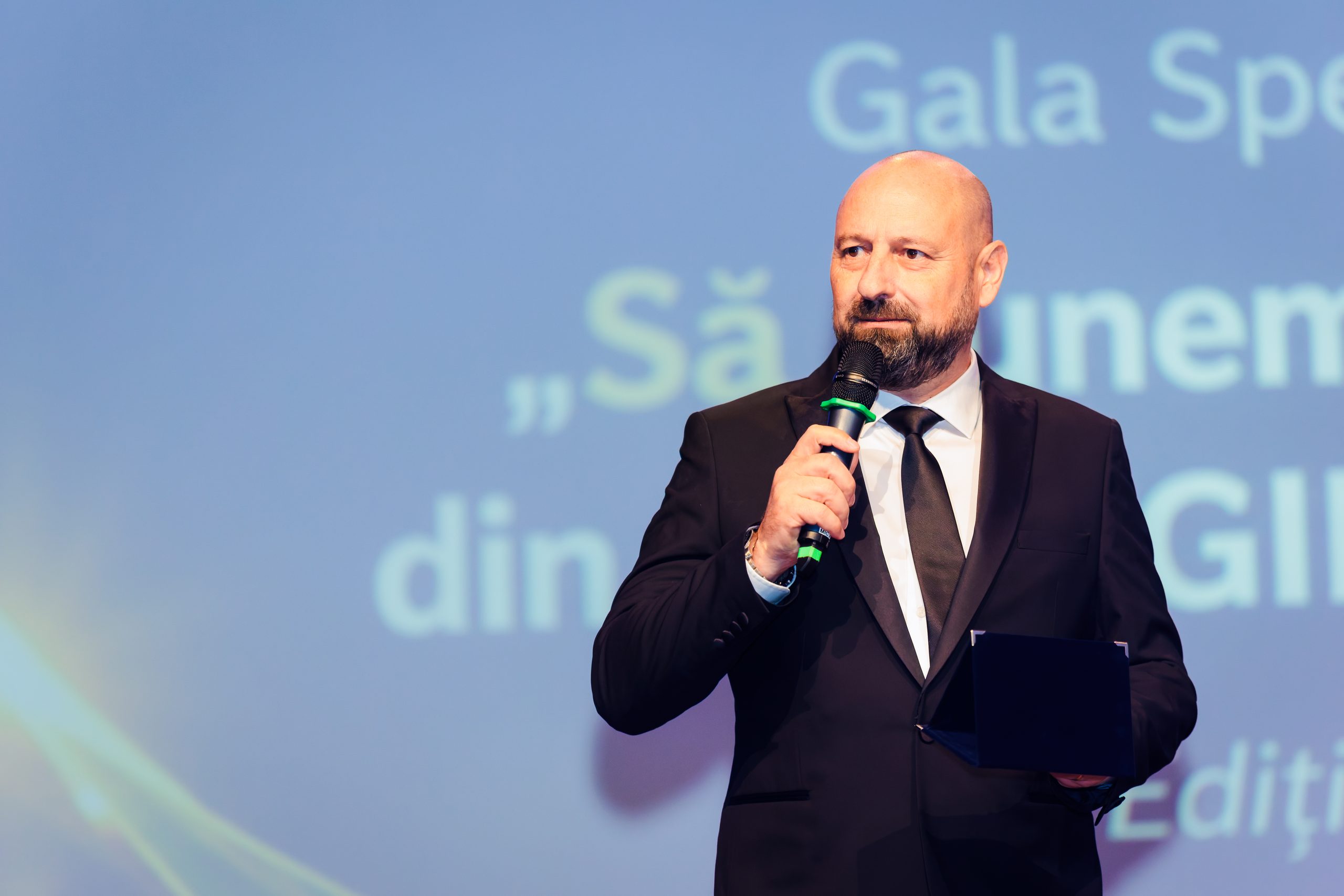 Adrian Tudora, premiat pentru contribuția la dezvoltarea infrastructurii energetice și modernizarea ELCEN